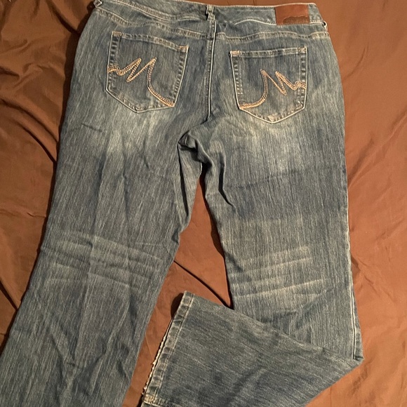 Maurice’s Boot Cut Denim - Picture 3 of 4